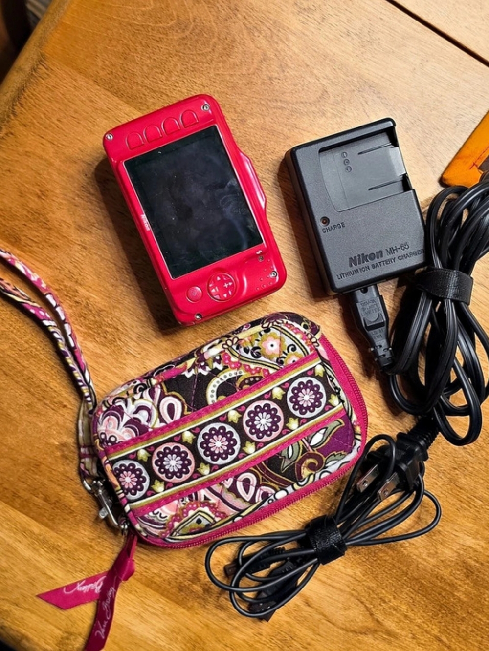 Nikon COOLPIX S31 Pink Waterproof Digital Camera